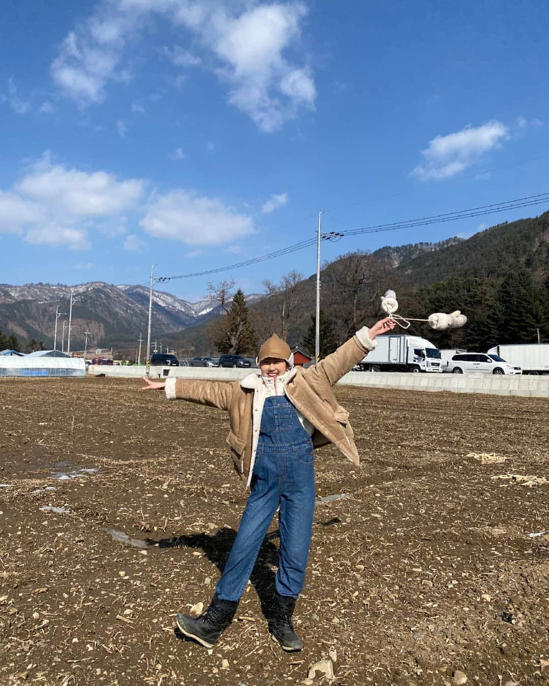 キム・ファニのインスタグラム：「오늘도 모두 날찾아 본방사수🌞 #날씨가좋으면찾아가겠어요#9시30분」