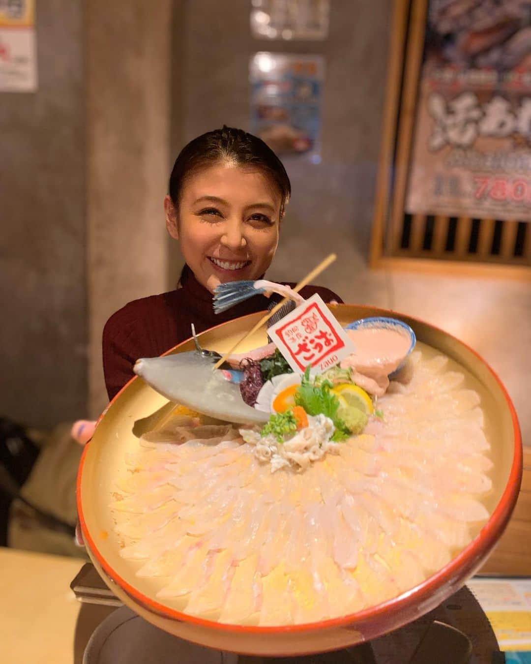 源崎トモエのグルメインスタ