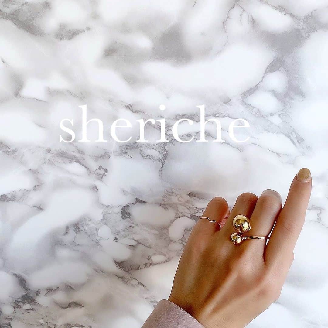 石黒美帆さんのインスタグラム写真 - (石黒美帆Instagram)「*﻿ @sheriche.official の﻿ メタルボールリング💛﻿ ﻿ @trefleplus の姉妹ブランドで、インパクトのある可愛いリングやピアスが揃ってます👩‍🦰﻿ ﻿ ﻿ ﻿ #sheriche#ring#jewelry#accessory#ゴールドリング#ゴールドアクセサリー#アクセサリー」3月2日 17時59分 - miho_ishiguro