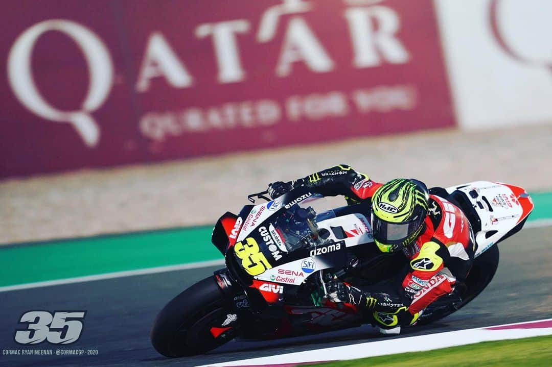 カル・クラッチローのインスタグラム：「News that @motogp won’t be racing in Qatar for the first race next weekend. Sad situation for riders, teams, fans and everybody involved. The organisation that goes in to being on a start line each week by Dorna, IRTA , the teams and the whole show is massive so I’m sure the decision was not taken lightly. We have to think of the bigger picture and it’s more than just racing a bike next weekend. Hopefully soon though…! I will now look forward to watch and enjoy the action from Moto2 and Moto3 races like everyone else. Get some boys …」