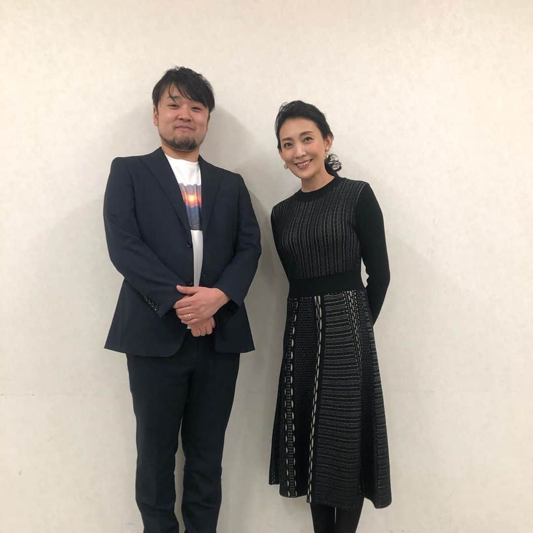 田中美里のインスタグラム：「映画「もみの家」 先日の舞台挨拶にて、、。 坂本欣弘監督と。  監督の前作「真白の恋」も、すごく素敵な作品なのです。  #もみの家 #坂本欣弘監督  #富山 #富山先行公開 #先日の事」