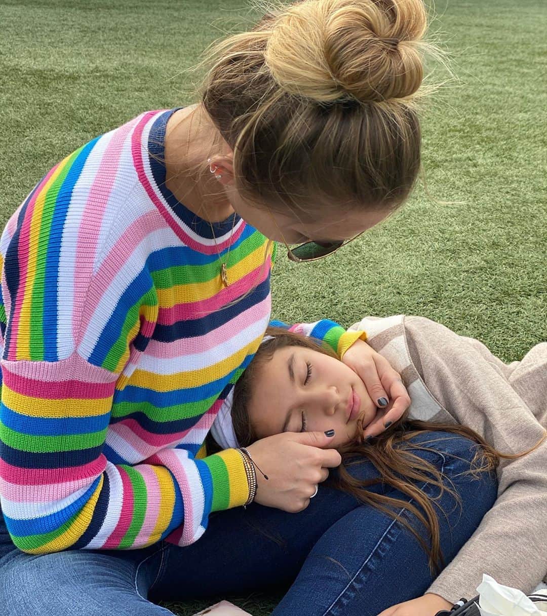 ソフィア・バルビのインスタグラム：「Mi princesa, me enseñas tanto! Te Amo!❤️❤️. 📷 @luissuarez9」