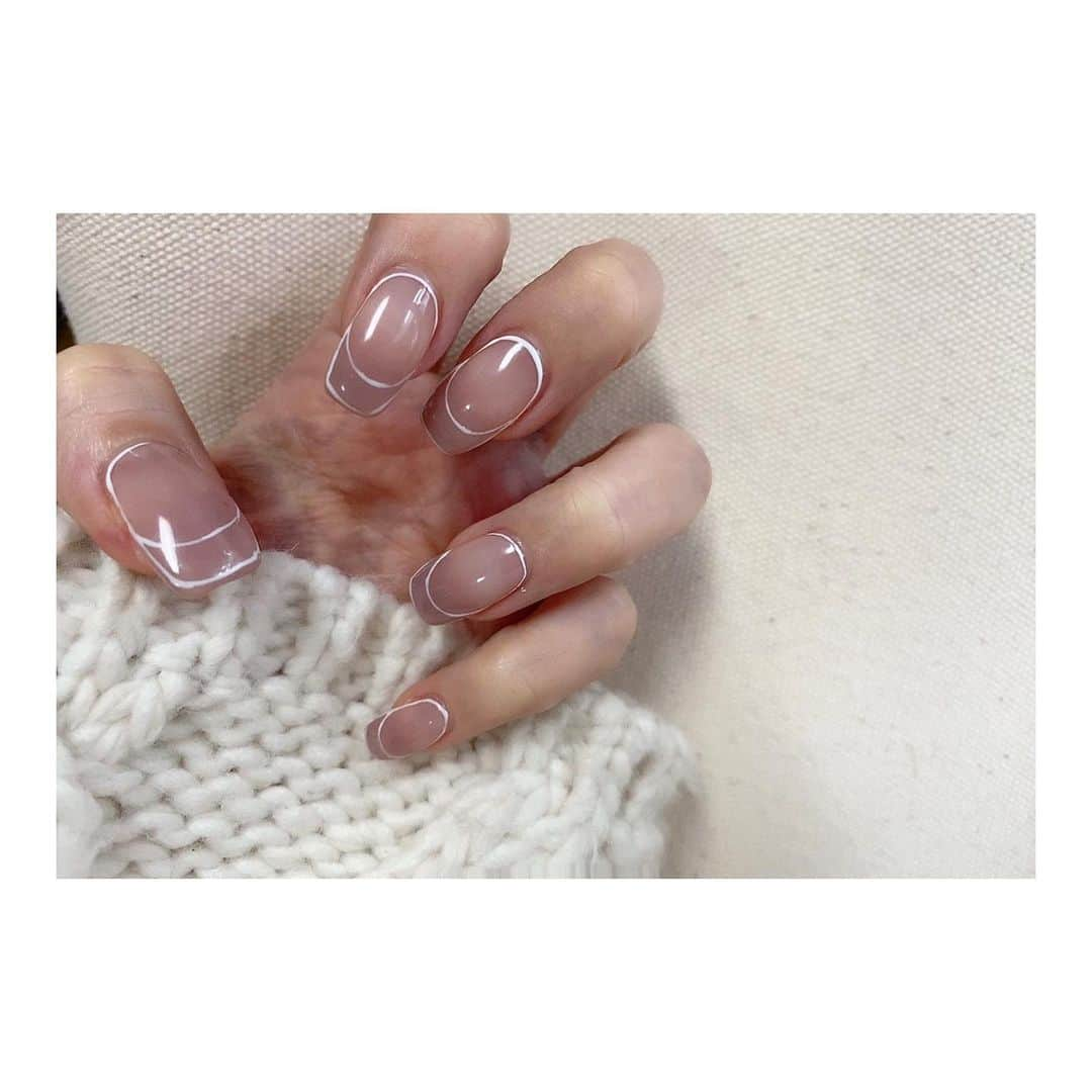 *✭ᏋണᎥ✭*さんのインスタグラム写真 - (*✭ᏋണᎥ✭*Instagram)「ㅤㅤㅤㅤㅤㅤㅤㅤ ㅤㅤㅤㅤㅤㅤㅤㅤ 今月のnail💅☺︎❤︎ ㅤㅤㅤㅤㅤㅤㅤㅤ ㅤㅤㅤㅤㅤㅤㅤㅤ  #一眼レフ#ファインダー越しの私の世界#単焦点#単焦点#ネイル#ネイルチェンジ#ジェルネイル#ネイルアート#nail#nailart#今月のネイル#シンプル#シンプルネイル#simple#ネイルアーティスト#instagood#ig#♥️#♥#ワンカラー #ニュアンスネイル#春カラー#春カラーネイル#囲みネイル」3月2日 19時52分 - emiliopucci__