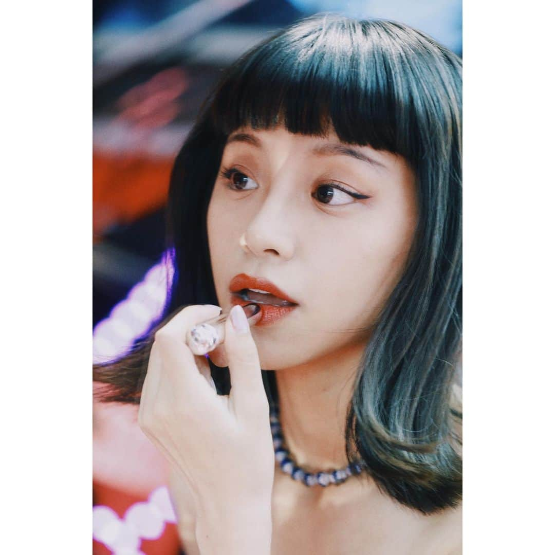 る鹿さんのインスタグラム写真 - (る鹿Instagram)「一足先💄 #アディクトハロシャイン」3月2日 19時53分 - luluxinggg