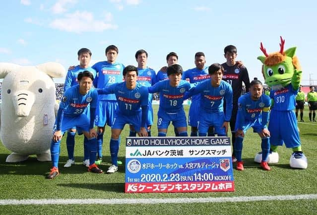 深堀隼平のインスタグラム：「リーグ戦は中断ですが、再開に向けて頑張って行きます💪🏻⚽️ #20200223 #hollyhock」