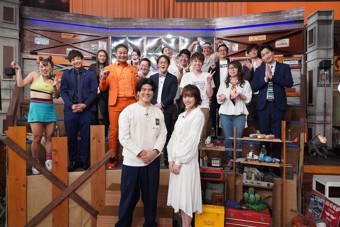 日本テレビ「ウチのガヤがすみません！」のインスタグラム：「本日のゲストは #板橋駿谷 さん＆ #王林 さん🤗  今回は新企画が２本 👏 １つ目は、アインシュタインの新企画 『稲田Pのプロフィールチェック』👨‍🏫 . ゲストのプロフィールに嘘がないか？ 事実と違うところがあったら、即訂正❗️ 板橋駿谷の多彩なポテンシャルが発揮される⁉️ . . ２つ目は、 ３時のヒロインの新企画「悪魔クッキング」🍳 . 一度食べるとやみつきに！？ 悪魔的ハイカロリー料理をご紹介します🍙🍖🍔 . . 【放送】3/3（火）23:59〜  #ウチのガヤがすみません #ウチガヤ #豪華ゲストとガヤ芸人 #芸人」