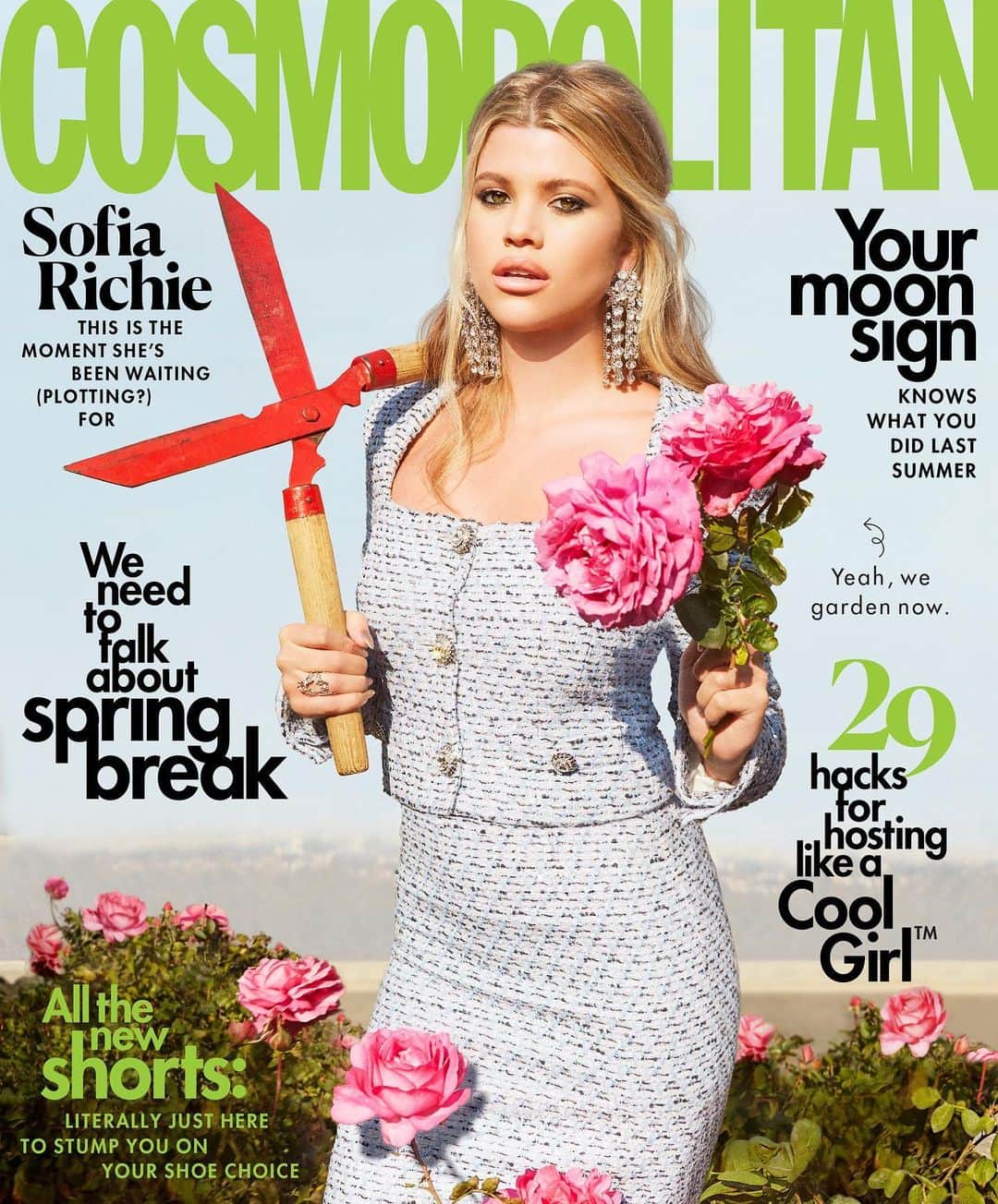 ソフィア・リッチーのインスタグラム：「New cover for @cosmopolitan 🧜🏻‍♀️ Thank you so much to the amazing team @ellenvonunwerth  @adamburrell @kimmiekyees @jessica_pels @maxwelllosgar @heykatewilliams @hairbyjohnd @cassieanderson212」