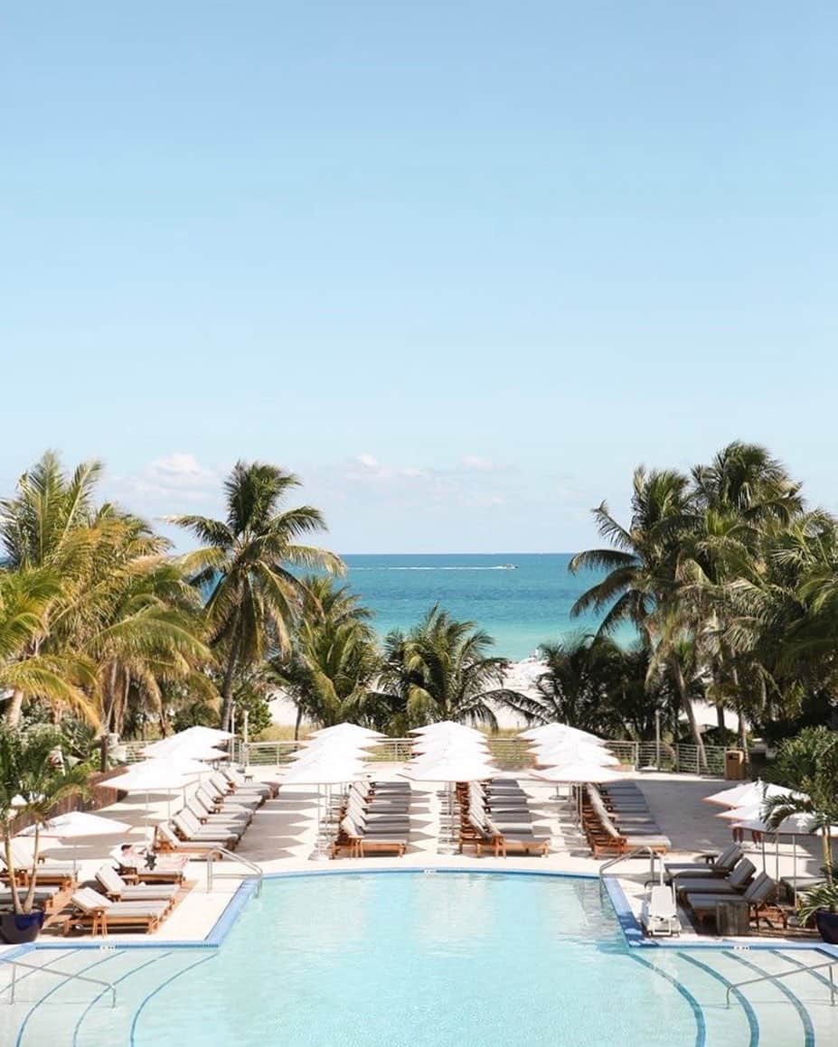 リッツ・カールトンさんのインスタグラム写真 - (リッツ・カールトンInstagram)「Beachfront and poolside — your spot in the sun is reserved. ⁣ ⁣ #SouthBeach #Miami #Florida #FL #SunshineState #LincolnRoad #SoBe #SunSeekers #Pool #Poolside #Ocean #Oceanfront #Beachfront #BlueSkies #Beach #Relaxing #Vacation #Getaway #Travel #Travelgram #InstaTravel #TravelDiaries」3月3日 7時22分 - ritzcarlton
