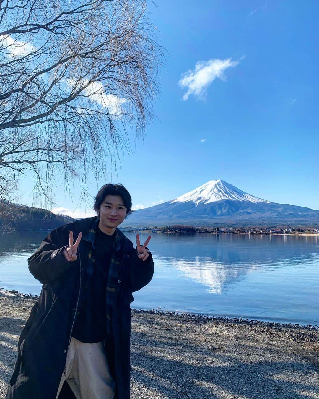 安藤祐輝のインスタグラム：「ブステレビありがとうございました〜 久々すぎる投稿 この富士山何度見ても綺麗🗻 やばくない？  #安藤祐輝 #ユウキ #富士山 #山梨県 #ブステレビ #abematv #おぎやはぎ さん#おぎやはぎのブステレビ#instagood #fashion #code #古着 #古着屋 #photo #igmasters #japan #film #vsco #ig_photooftheday #photography #daily  #filmphotography #camera #indies_gram  #tokyocameraclub #team_jp_ #35mm #写真 #スナップ」