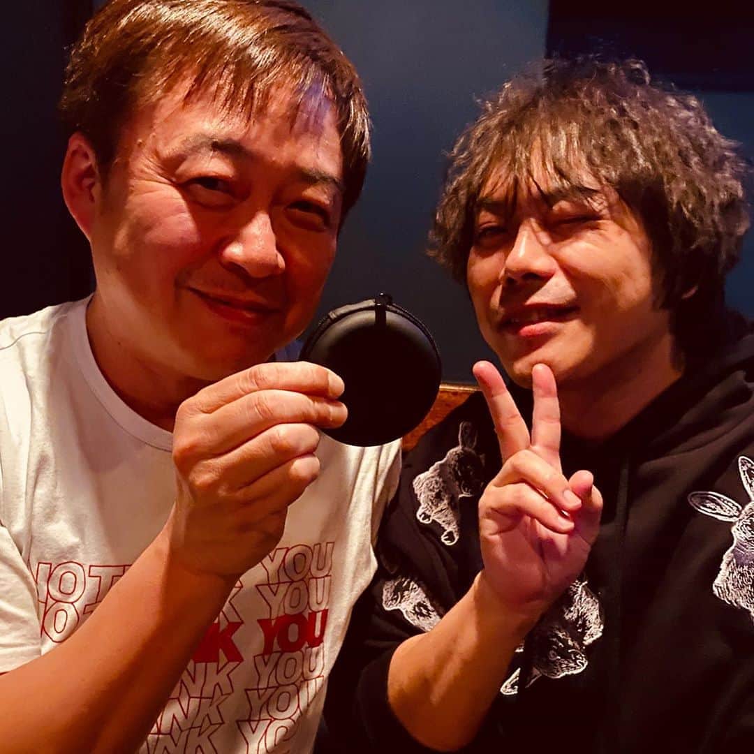 本間昭光のインスタグラム：「w/ ピエール中野 #ピエール中野 #ピヤホン」