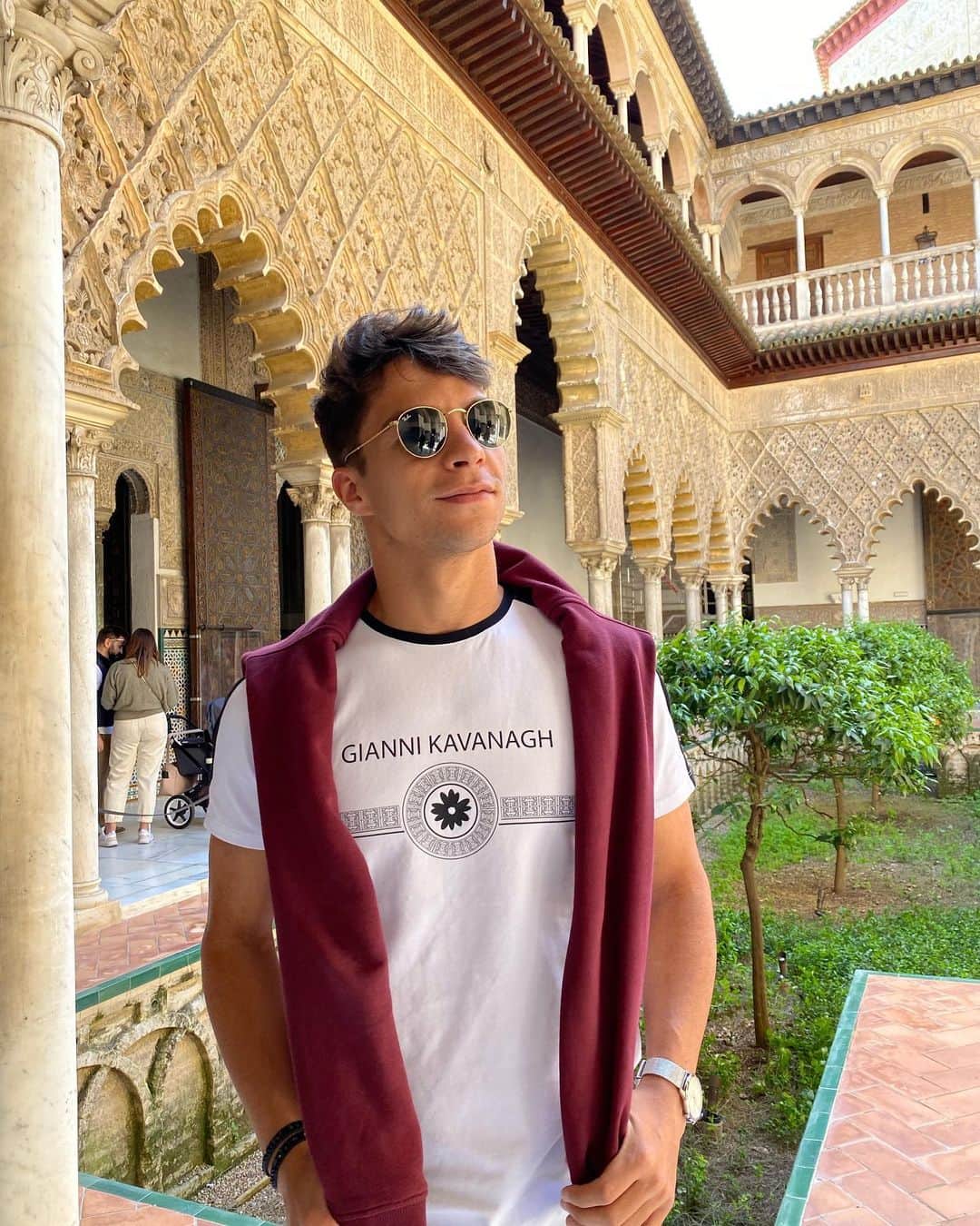 オリベル・トーレスのインスタグラム：「Sevilla💥」