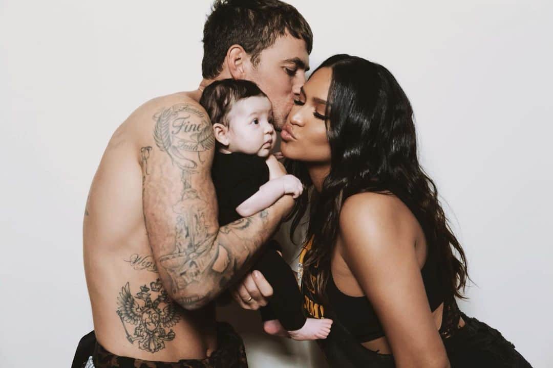 cassieのインスタグラム：「Us」