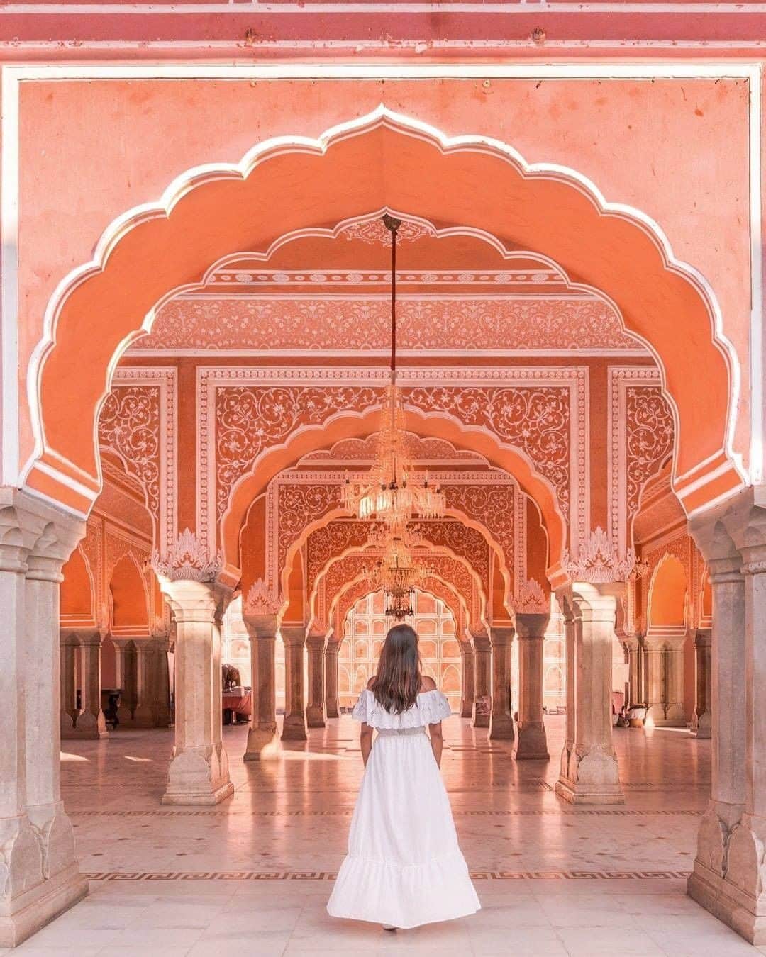 Discover Earthさんのインスタグラム写真 - (Discover EarthInstagram)「Which of these beautiful places would you visit first? 🇮🇳 — 📍 #DiscoverIndia — 📸 Photos taken by @globetrottingsu」3月3日 17時00分 - discoverearth