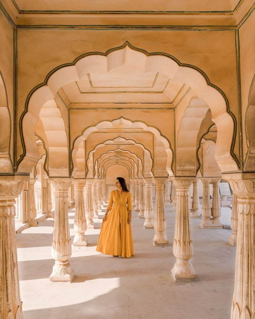 Discover Earthさんのインスタグラム写真 - (Discover EarthInstagram)「Which of these beautiful places would you visit first? 🇮🇳 — 📍 #DiscoverIndia — 📸 Photos taken by @globetrottingsu」3月3日 17時00分 - discoverearth