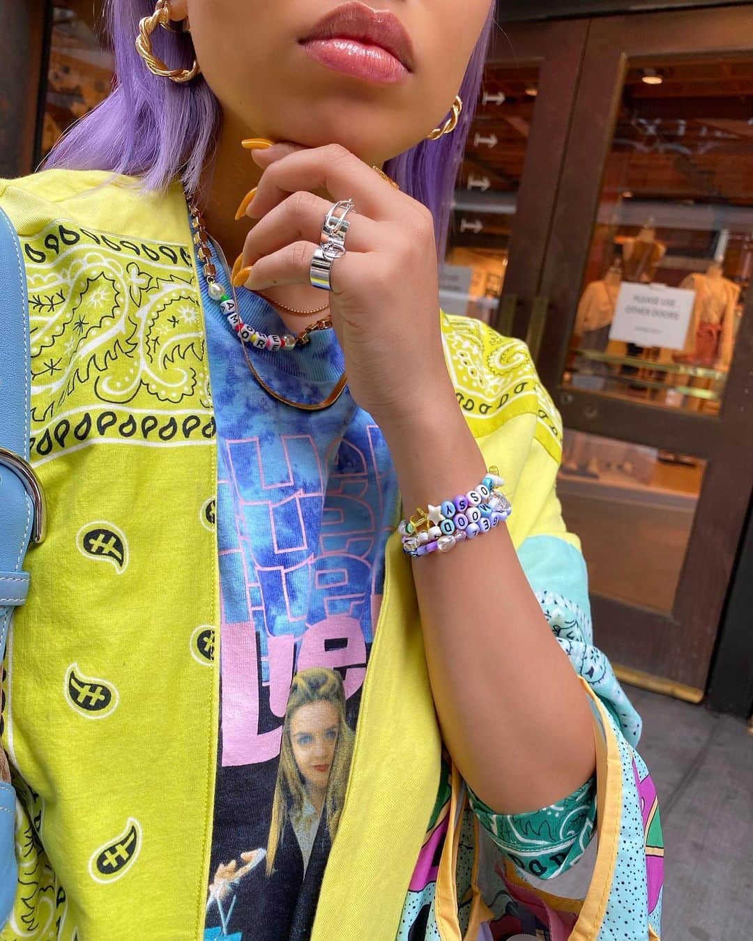 のインスタグラム：「CLue Less☎️💘☁️」