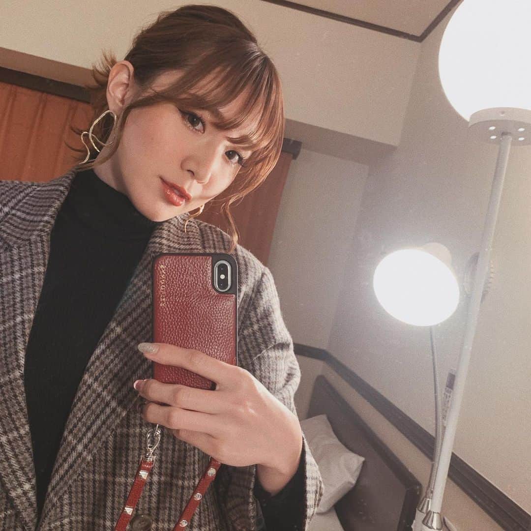 のインスタグラム：「❤︎ . いつかのジャケットコーデ🧥 全身写ってないけどw . . #doudou #ファッション #コーディネート #コーデ #大人カジュアル #ジャケットコーデ #ジャケットスタイル #セルフィー #ポートレートモデル #被写体 #ビジョビ #coordinate #ootd #outfit #jacketstyle #fashion #photo #selfie #instafashion #instagood #followme #일본인 #패션 #패션스타그램 #옷스타그램 .」