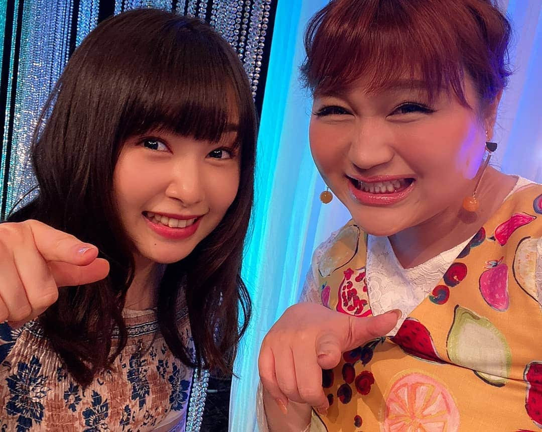 りんごちゃんさんのインスタグラム写真 - (りんごちゃんInstagram)「沼にハマってきいてみた  #生放送🌟 #ありがとう #ございまし #ティン  #さまざまな #楽器 #いろいろな #歌 #いろんな #音楽  #みんなちがって #みんないい  #芯がある女性 #桜井日奈子 さま」3月3日 9時27分 - ringochan_0626