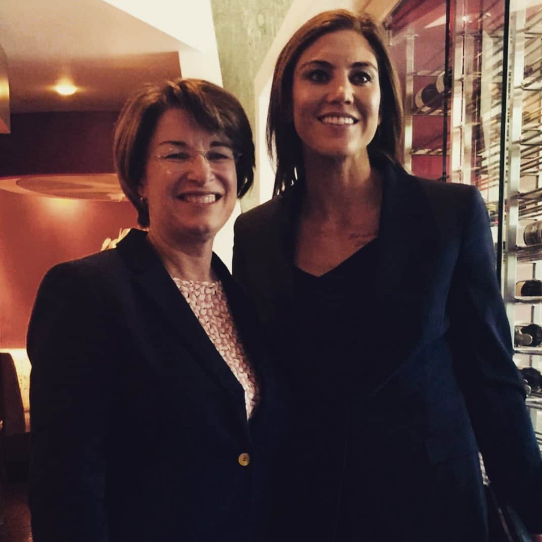 ホープ・ソロのインスタグラム：「As the Democratic field narrows, I’ve been incredibly inspired by the progressive leaders of this country.  Thank you so much @amyklobuchar for continuing to fight for women and equal pay!」