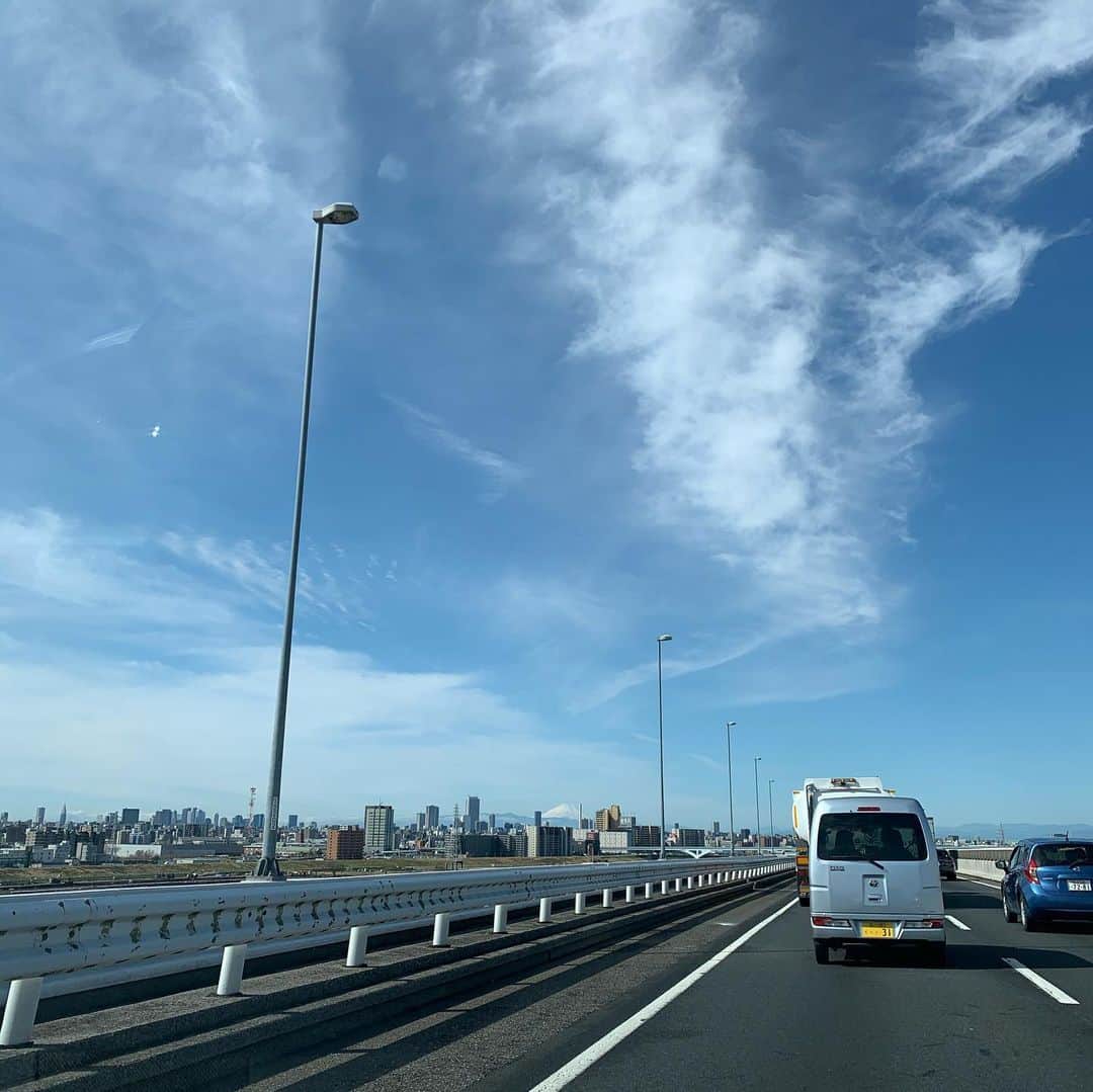 橋本志穂さんのインスタグラム写真 - (橋本志穂Instagram)「綺麗な空❣️ でも撮りたかったのは、、、ズーム」3月3日 10時07分 - shihohashimoto3