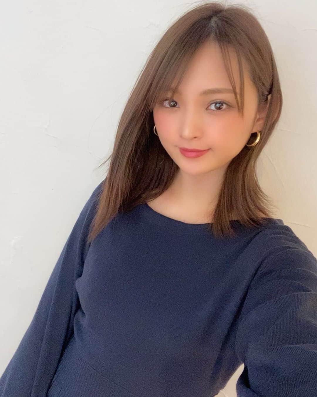鈴木咲さんのインスタグラム写真 - (鈴木咲Instagram)「ちょっと髪がパサついたので、トリートメントしてきます🙋‍♀️」3月3日 12時11分 - sakisuzuki1103