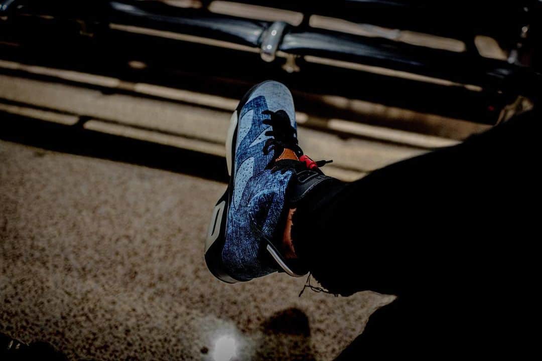 成田美寿々さんのインスタグラム写真 - (成田美寿々Instagram)「趣味photo #rx1rm2  #photo #sneaker #sneakergram  #adobeで編集 #普通のアプリとかわんない」3月3日 14時13分 - misuzunarita