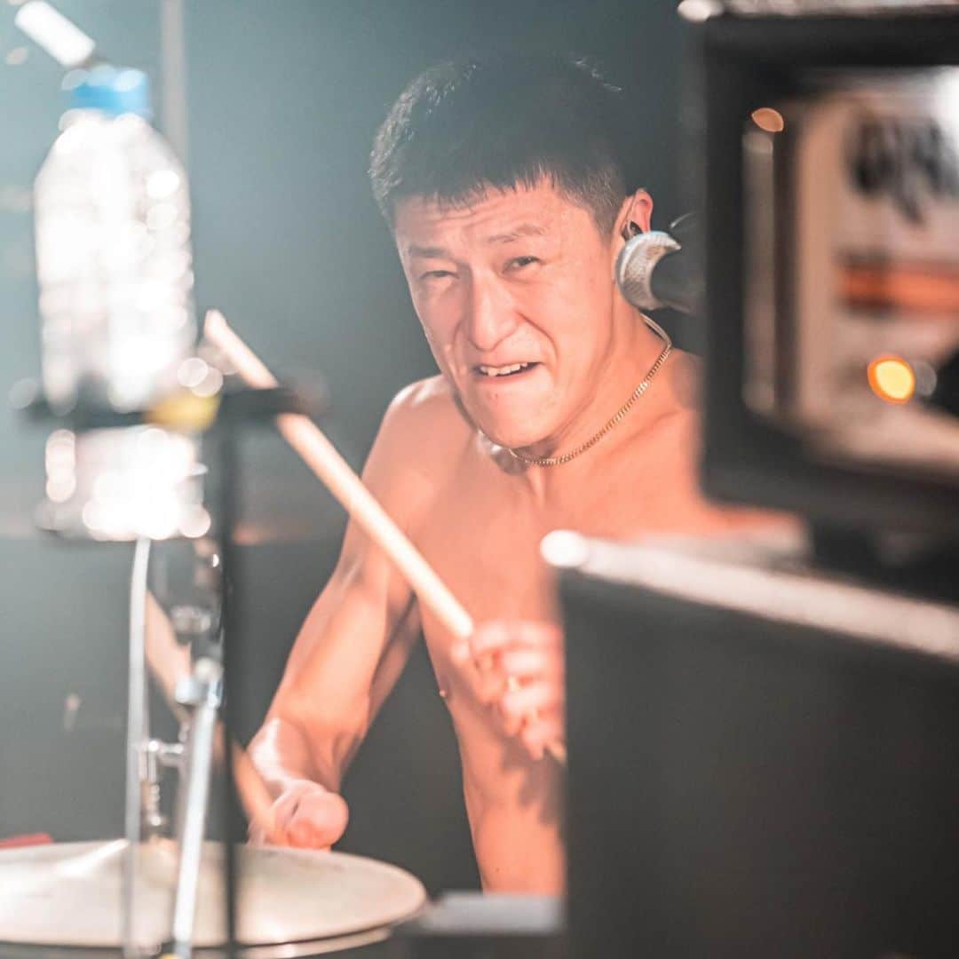 Bunta さんのインスタグラム写真 - (Bunta Instagram)「When I feel the beat🤣🤣 📷 @masaty_x  #やばい顔集 #シャクれドラマー ＃feelthebeat #drums #drummer #drumforhappy #drumsdrumsdrums」3月3日 14時20分 - buntatf