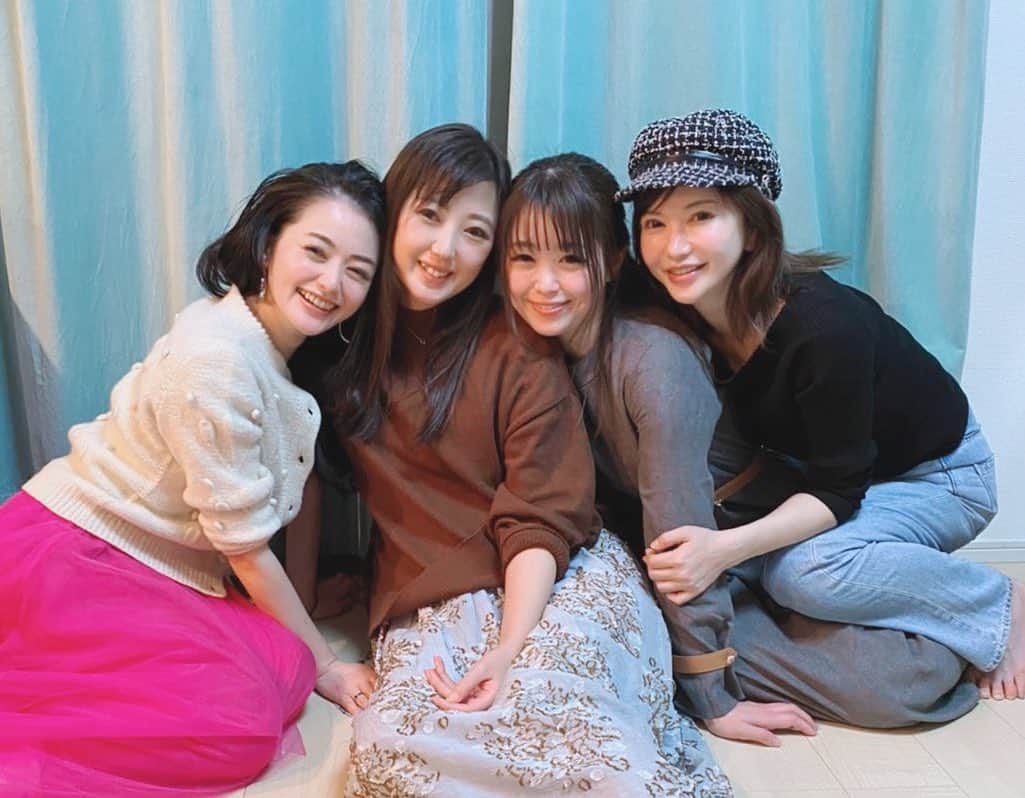のインスタグラム：「我が家で家飲み🏡🍷 ユニ子はパパにお任せして安心して過ごせたから久しぶりに酔っぱらっちゃって全く記憶がない　笑  ご飯が美味しかったことと、いっぱい笑ったことだけは確か🤣」