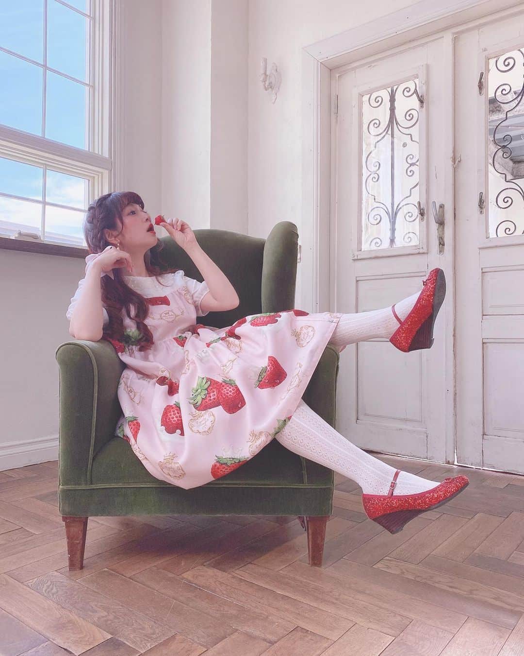 青木美沙子さんのインスタグラム写真 - (青木美沙子Instagram)「🍓🍓🍓」3月3日 14時45分 - misakoaoki