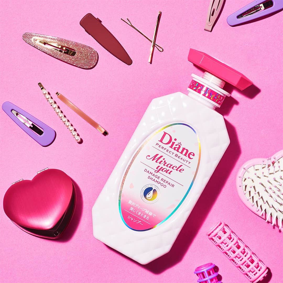 モイストダイアンのインスタグラム：「フレッシュなチェリーとやわらかなムスクがふんわり香る春限定のダイアン サクラの #ミラクルユー 🌸✨﻿ ﻿ ﻿  #ダイアン #パーフェクトビューティー #ヘアケア #perfectbeauty #シャンプー #洗い流さないトリートメント #バスタイム #ダメージ補修 #ツヤ髪 #モイストダイアン #shampoo #ヘアコスメ #新商品 #モイストダイアン #ドライシャンプー #カラーキープ #枝毛 #桐谷美玲 #newitem #オーガニック #髪質改善 #ギーオイル #日本初 #カラープロテクト #sakura #サクラ #チェリーブロッサム #春 #spring #ひなまつり」