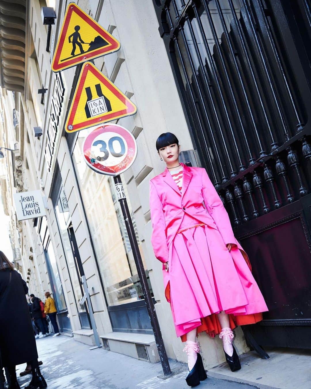 秋元梢さんのインスタグラム写真 - (秋元梢Instagram)「💖⛔️🚸🚫💖 #pfw #commedesgarcons」3月4日 1時34分 - akimoto_kozue