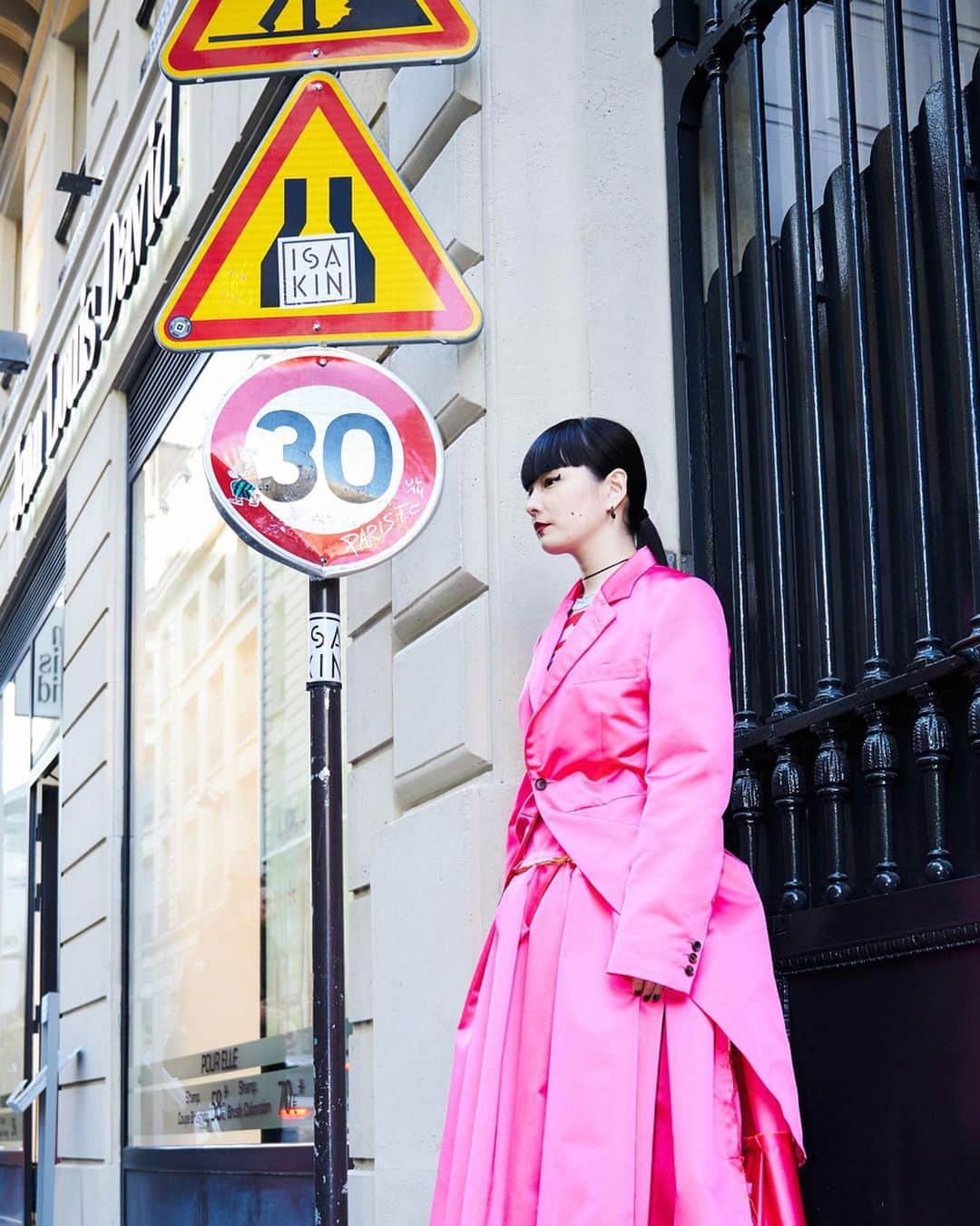 秋元梢さんのインスタグラム写真 - (秋元梢Instagram)「💖⛔️🚸🚫💖 #pfw #commedesgarcons」3月4日 1時34分 - akimoto_kozue