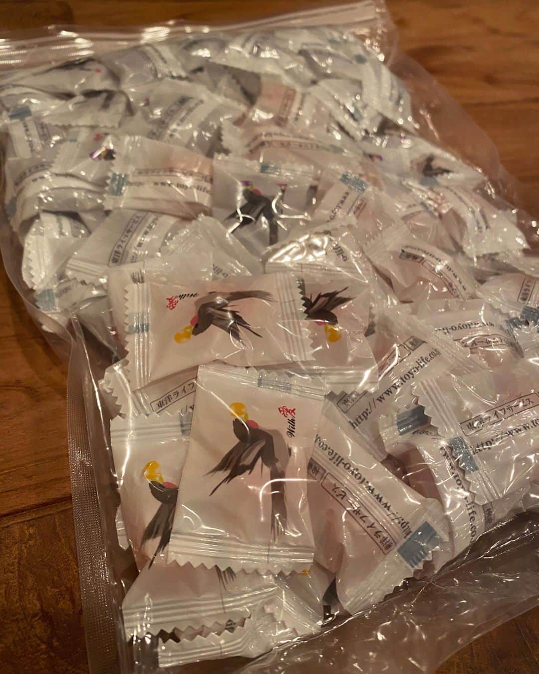 武尊さんのインスタグラム写真 - (武尊Instagram)「治療よりまずは予防から。 試合前は疲労と減量で免疫落ちてるから 助かります🙏 #インフルブロックのどあめ #ウイルスブロック #シアル酸 #東洋ライフサービス」3月4日 1時49分 - k1takeru
