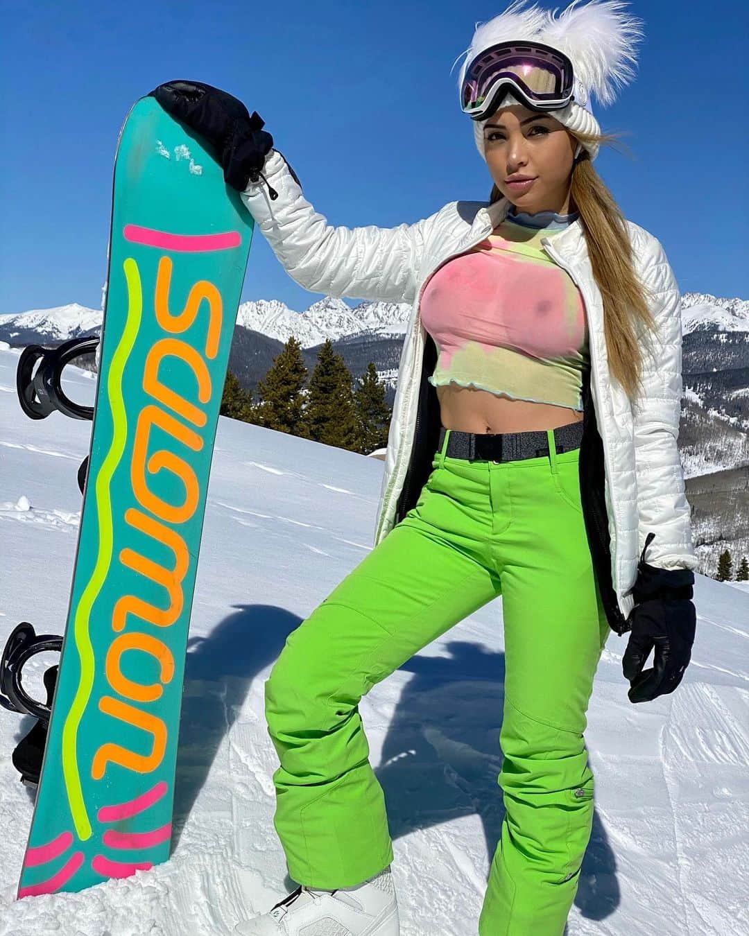 Maddy Belleのインスタグラム：「Do you even shred?」