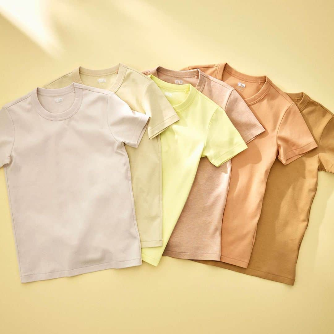 ユニクロさんのインスタグラム写真 - (ユニクロInstagram)「Our favorite UNIQLO U T-shirts have come again of new colors!  Which would you choose this time? #UNIQLO #LifeWear #UNIQLOU」3月3日 18時02分 - uniqlo