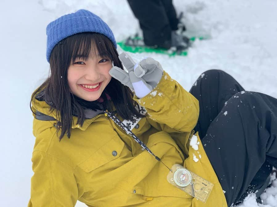 須田亜香里さんのインスタグラム写真 - (須田亜香里Instagram)「. 【#ske48バズ 】 @ske48buzz . 3月3日(火)  #東海テレビ 24:25〜 #富山テレビ 24:30〜 . 3月10日(火) #新潟総合テレビ 25:55〜 . 今夜のSKE48バズは新潟まで行っちゃいました☃️💙 東海テレビつけてたら予告映像で私転んでた(笑) . すんごく楽しかったです。 SKE48バズの公式ツイッターにリンクありますが、動画もたくさん上がってるので観てほしい！ （私のストーリーにもリンク貼っとくね） . 9枚目の動画は #コーンスープ飲んでる天使 @anzunomi_ske 10枚目はスノーアートでどっと疲れて眠る #元OLアイドル @yuhki_takahata . 4枚目の動画観るとわかるんだけど、意外にも小沢さんが一番はしゃいでてギャップを感じました😋 . 2枚目の井戸田さんの写真は超お気に入り。 映えすぎ(笑) .  #新潟 #ロッテアライリゾート #スノーアート #itsok」3月3日 18時35分 - akarisuda