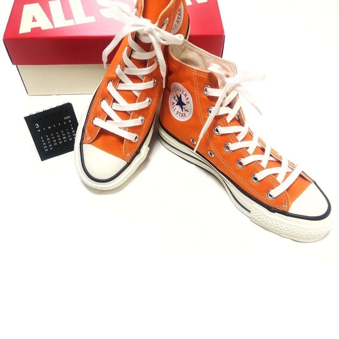 のインスタグラム：「▪︎ 𝙼𝚊𝚛𝚌𝚑 🗓 最近買った👟オレンジ🍊🧡」
