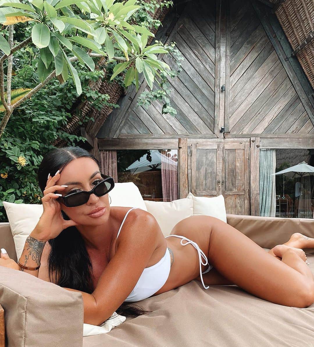 Steph Paccaさんのインスタグラム写真 - (Steph PaccaInstagram)「Flight mode turned on ✔️ full relax mode @ownvilla this place is a dream 🌿」3月3日 19時07分 - steph_paccaa