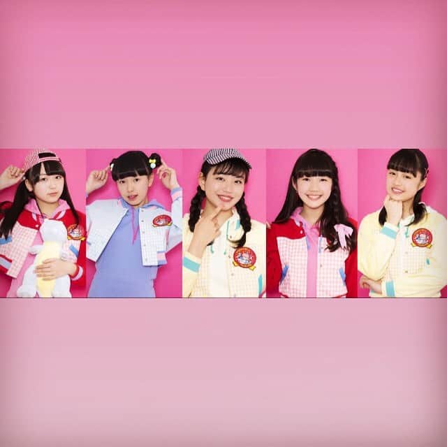 吉田万葉のインスタグラム：「公式から発表がありました通り、ハコイリ♡ムスメ は4/11のライブをもって活動終了、メンバー5人は卒業することになりました。 HPにメンバーの思いも掲載されています。  皆さまのことが大好きです。 最後の一瞬までハコイリ♡ムスメをよろしくお願いします。  プロフィールにHPのURLを貼りました。 読んで頂けると嬉しいです。」