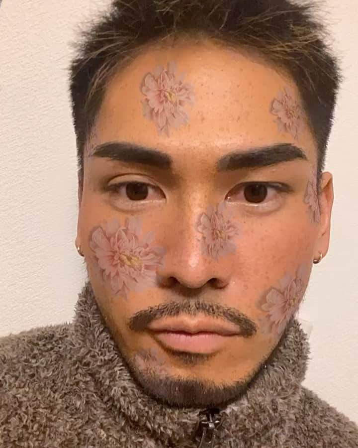 のインスタグラム：「最近インスタのストーリーのエフェクト？フィルター？面白いの多いよね〜 . みんなのオススメのフィルターとか教えて〜」