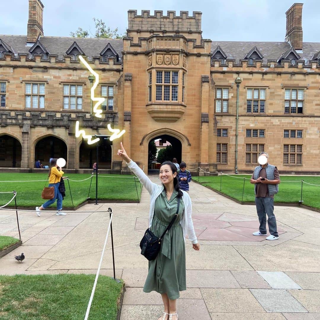 荒尾茉紀さんのインスタグラム写真 - (荒尾茉紀Instagram)「ハリーポッターごっこ😂敵に驚きすぎて杖を落とすうっかり者…という設定です（笑）本当に素敵な大学でした❗️ #sydney #留学 #harrypotter #ハリーポッターの世界みたい #universityofsydney #シドニー大学」3月3日 21時43分 - maki.arao