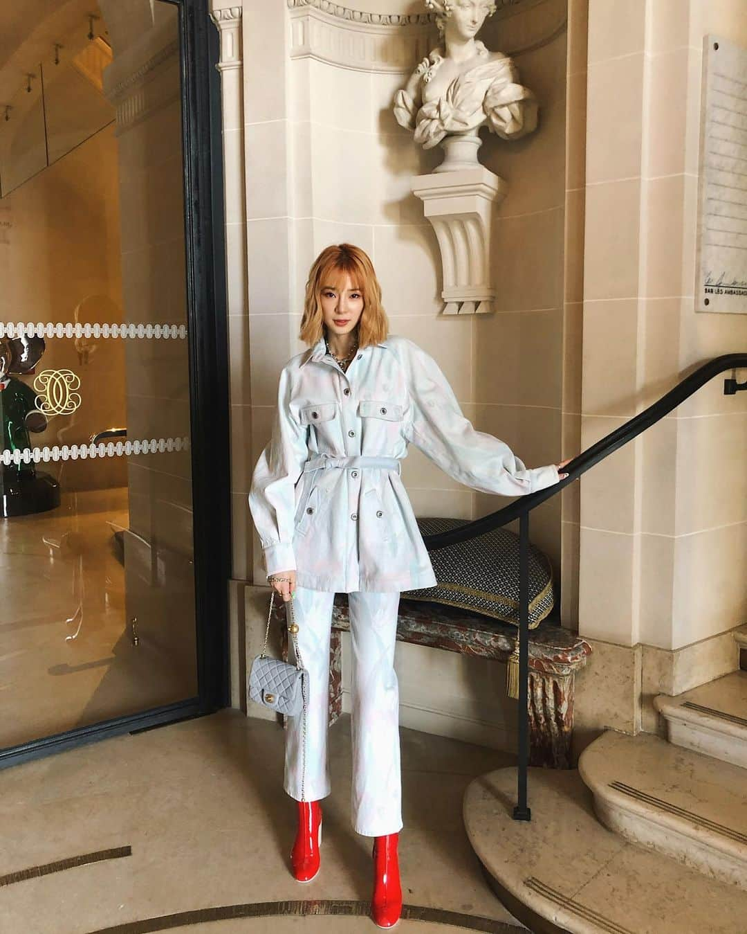 アイリーン・キムさんのインスタグラム写真 - (アイリーン・キムInstagram)「The finale of my #PFW with @chanelofficial 💖 Another beautiful show @virginieviard  #CHANELFallWinter  #Chanel」3月3日 22時03分 - ireneisgood