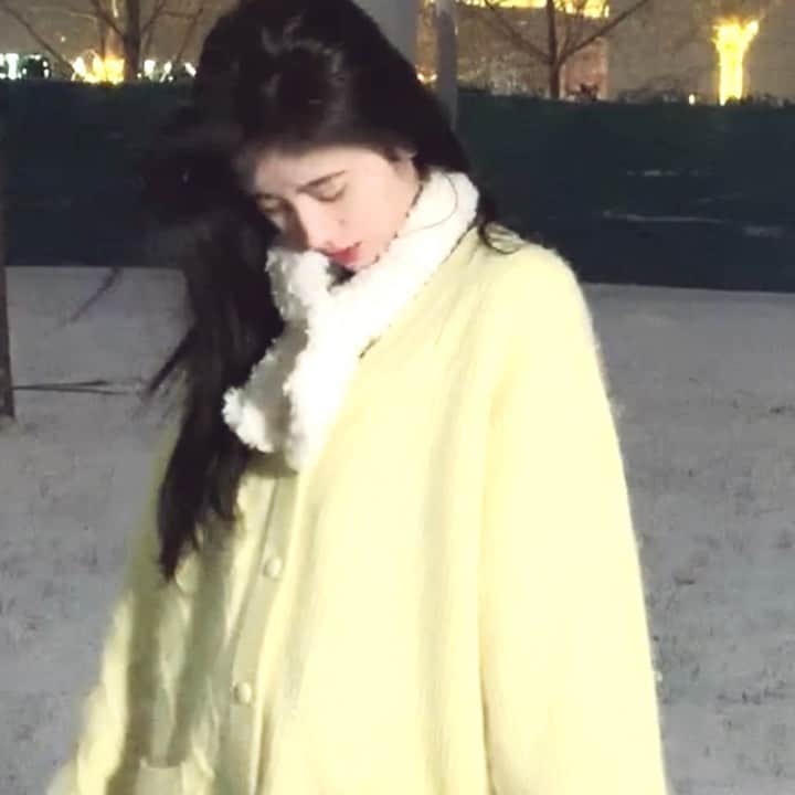 ジュー・ジンイー（キクちゃん）のインスタグラム：「❄️」