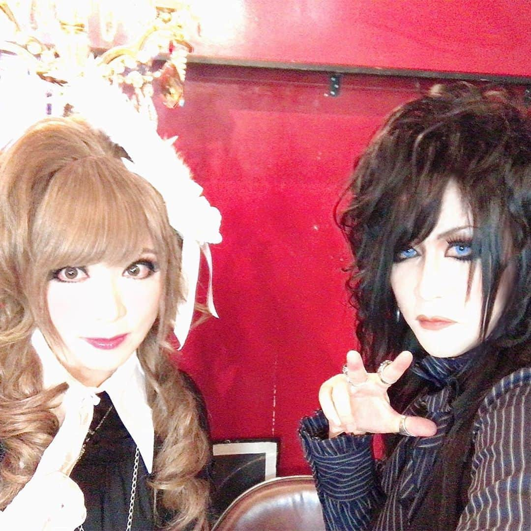 HIZAKIさんのインスタグラム写真 - (HIZAKIInstagram)「#moimememoitie  #HIZAKI #Mana様 #Kaya」3月3日 22時46分 - hizaki_official