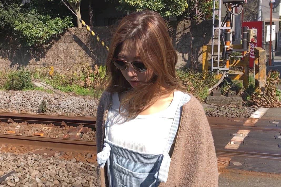 RENA のインスタグラム：「オフの日の過ごし方🌊☀️ ． 海の方に行く🏖 ． ずっと探してたスワッグとアクセを見つけた❤︎ ． ． ． #walking #kamakura #shonan #goodday #dayoff #休日 #湘南 #散歩 #オトナ女子」