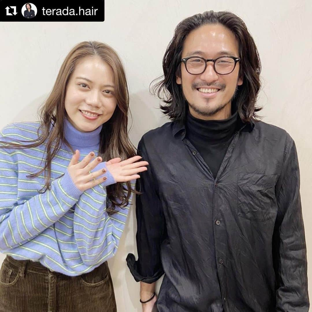 松山愛里のインスタグラム：「. ヘッドスパで癒され💆‍♀️ サラサラつるつるにしていただきました💇‍♀️✨ ありがとうございました🌟🌟 @terada.hair with ・・・ Netflixでよく観ていた『きのう何食べた？』でお馴染みの松山愛里さんが来てくれました✨✌🏻 #きのうなに食べた #netflix」