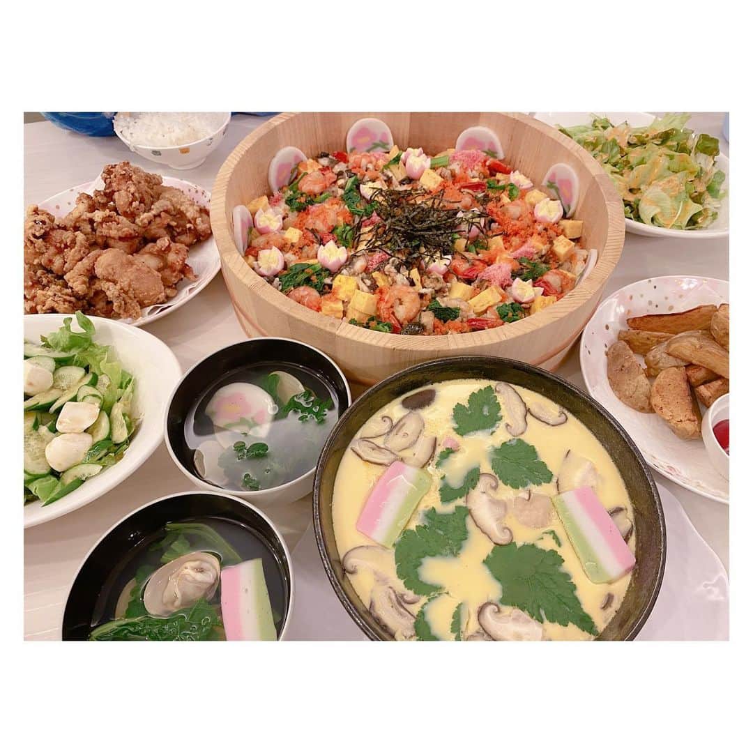 辻希美さんのインスタグラム写真 - (辻希美Instagram)「雛祭りご飯🎎💕 #ひなまつり #ひなまちゅり #🎎💕」3月3日 23時47分 - tsujinozomi_official
