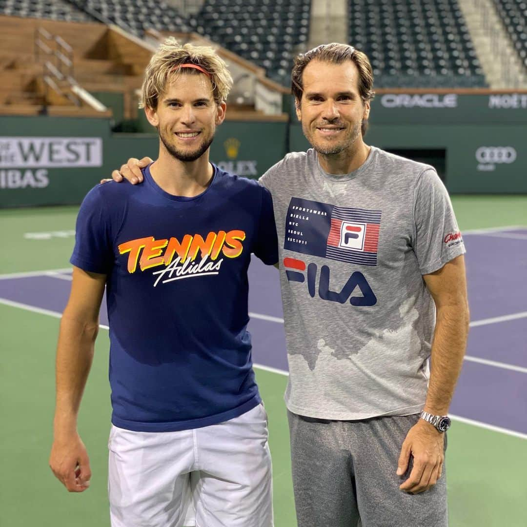 ドミニク・ティエムさんのインスタグラム写真 - (ドミニク・ティエムInstagram)「As a reward for my new career high ranking I got a practice with the boss of @bnpparibasopen 🎾 @tommyhaasofficial」3月4日 3時58分 - domithiem