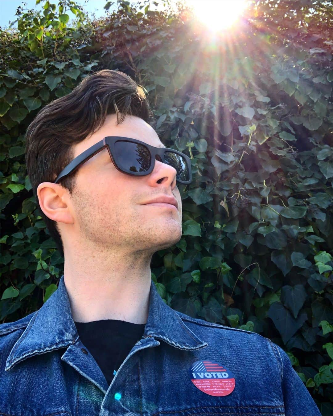 クリス・コルファーさんのインスタグラム写真 - (クリス・コルファーInstagram)「3/3/20 @chriscolfer via Twitter #Vote . . . . . . . . . . . . . . . . . .  #QOTD: Are you going to vote? —No lol - - - #chriscolfer #hrhchriscolfer #chris #colfer #twitter #repost #author #writer #actor #mostinfluenical #bestsellingauthor #inspirational #TLOS #struckbylightning #strangerthanfanfiction #voted✔️」3月4日 4時57分 - misterswiper