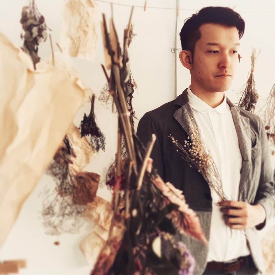 伊藤陽佑のインスタグラム：「#撮るんです展　撮影した　あと髪切った」