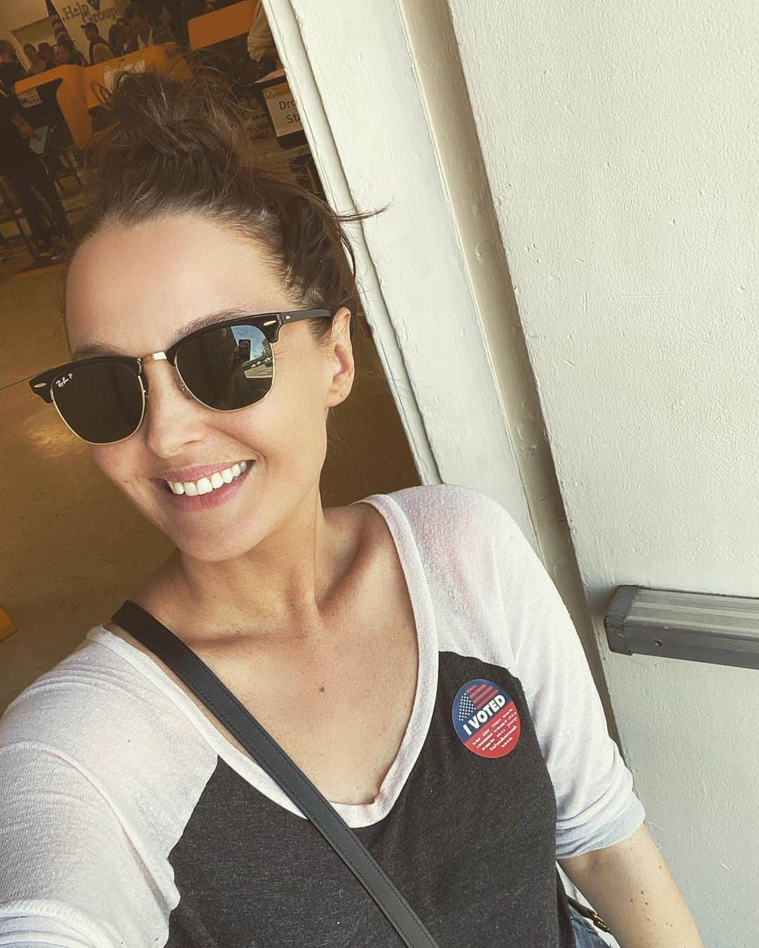 カミラ・ルディントンさんのインスタグラム写真 - (カミラ・ルディントンInstagram)「Wooohooo!!!! Massive honor to be able to vote today! GO VOTE!!!!!! #vote2020」3月4日 6時27分 - camillaluddington